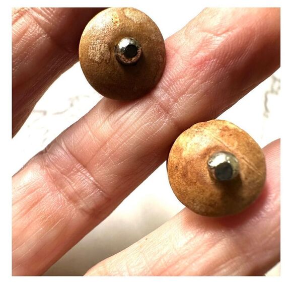 Beaded disc drop earrings - Picture 3 of 5